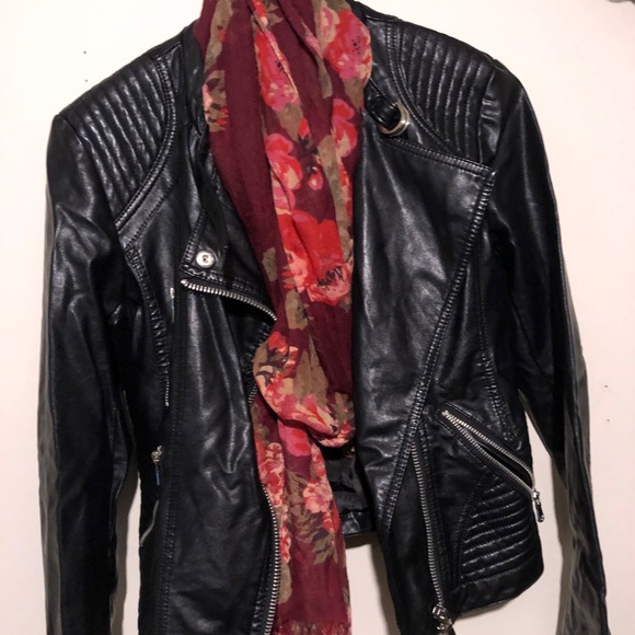 Faux leather jacket - Picture 2 of 3